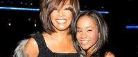 Bobbi Kristina se reúne con su madre Whitney Houston