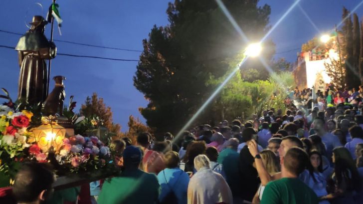 Fiesta de San Roque, el arte de combinar devoción, charanga y celebración en un escenario grandioso