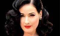 Dita Von Teese y su lencería